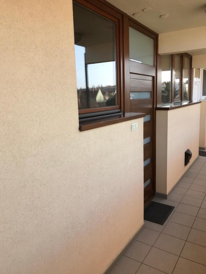 Appartement Dany Rose Apartman à Eger Extérieur photo